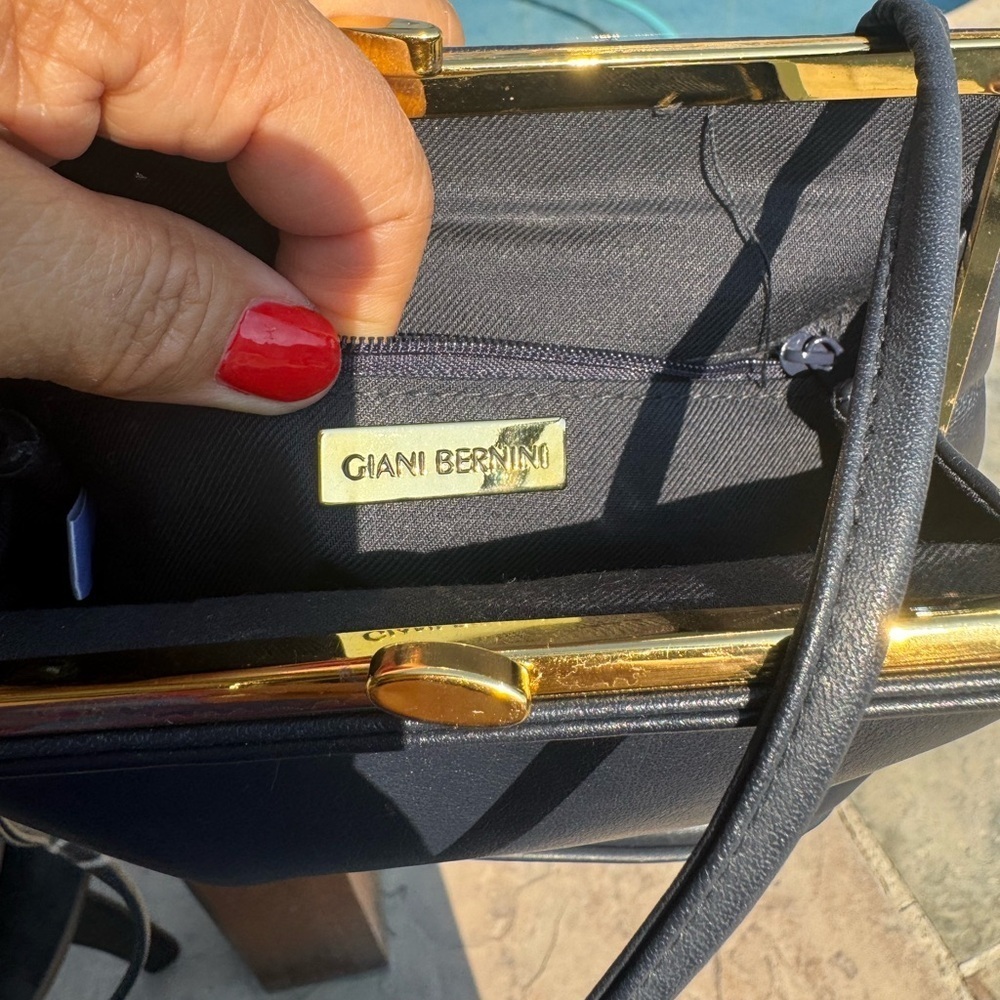 Giani Bernini Vintage Blue Pearl Vegan Leather Retro Shoulder Bag Gold Hardware - Picture 6 of 7